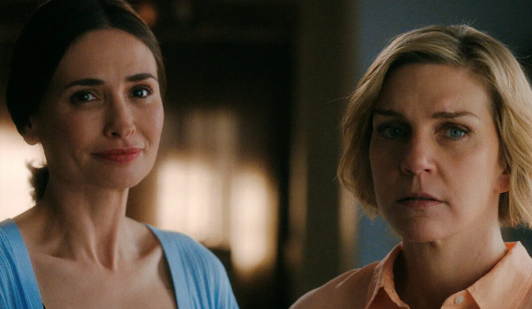 ‘Pluribus’ S1 Review: Best Show Of 2025