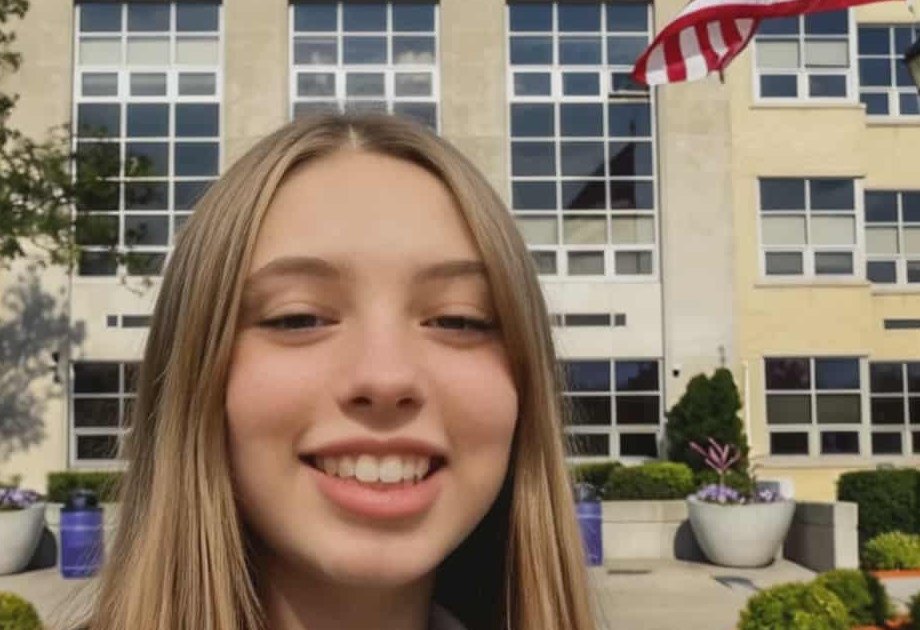 Wisc. Mom Fatally Stabbed Daughter to Protect Her From Elon Musk